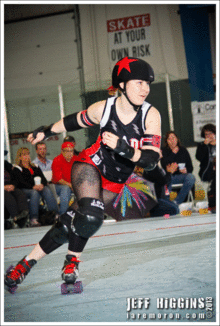 Coed And Women S Flat Track Roller Derby Matteson Square Gardens